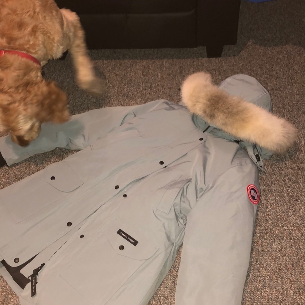 Women’s Canada Goose Trillium Parka Size XL